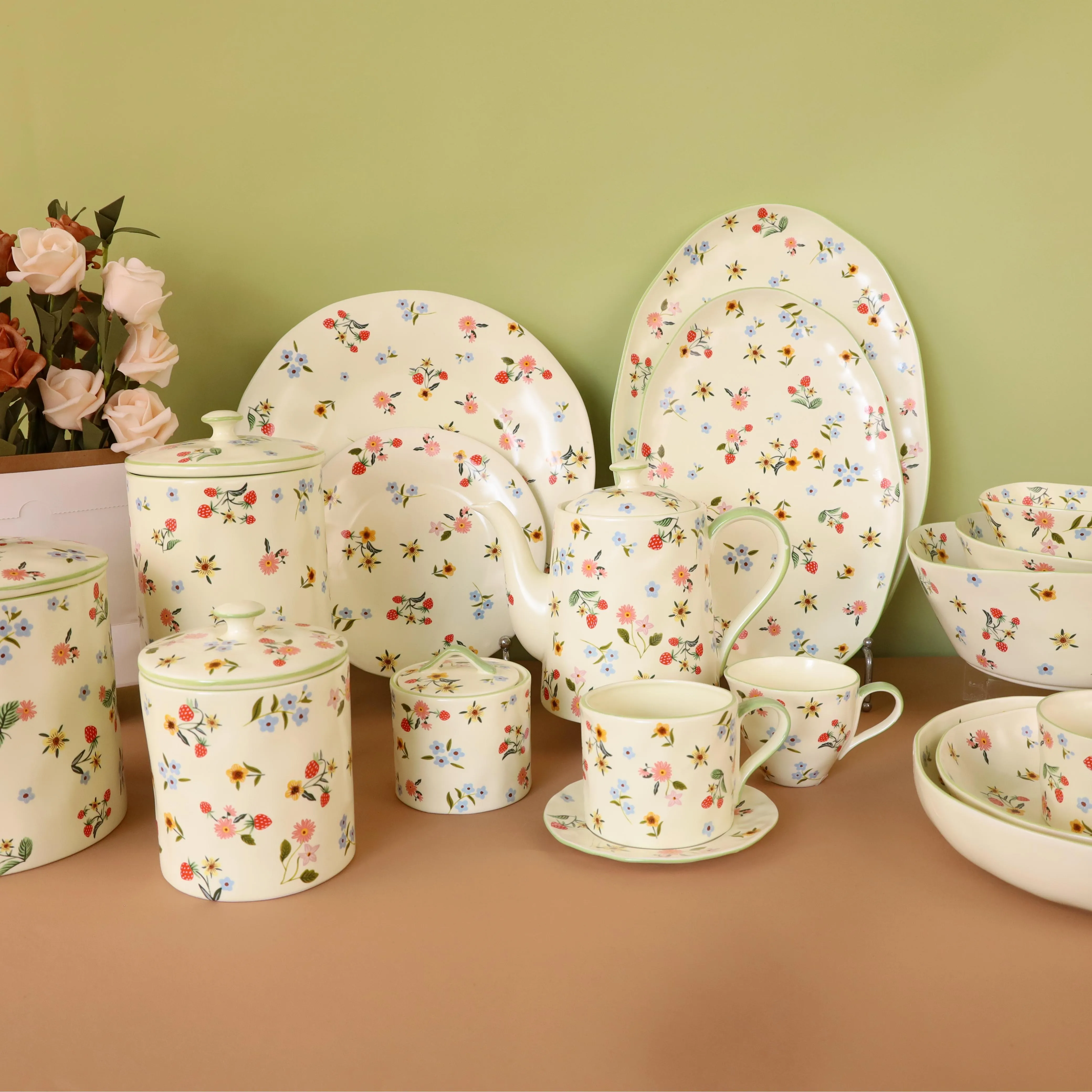 Wholesale Ceramic Tableware Set, Custom Floral Tea Set