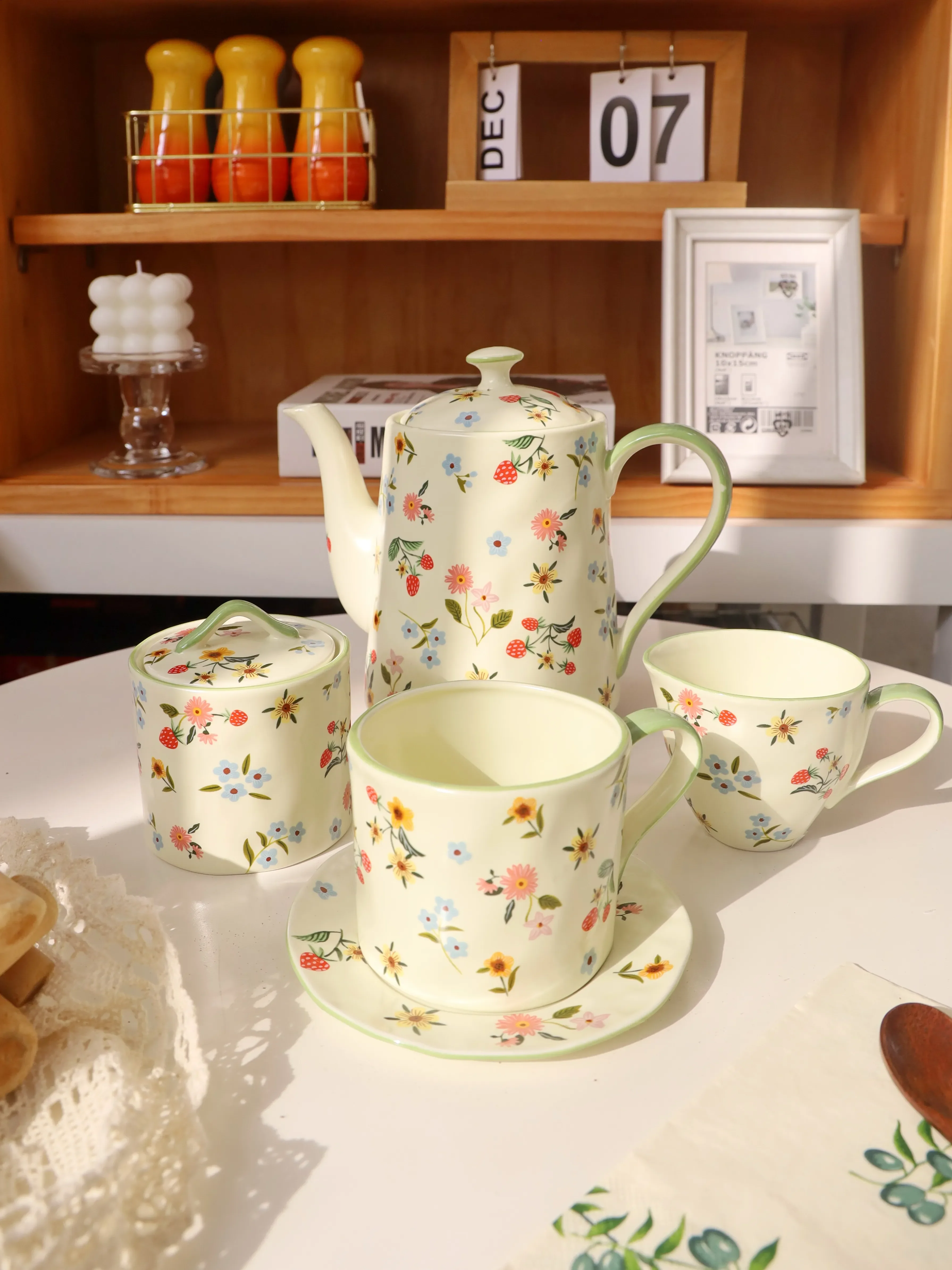 Wholesale Ceramic Tableware Set, Custom Floral Tea Set